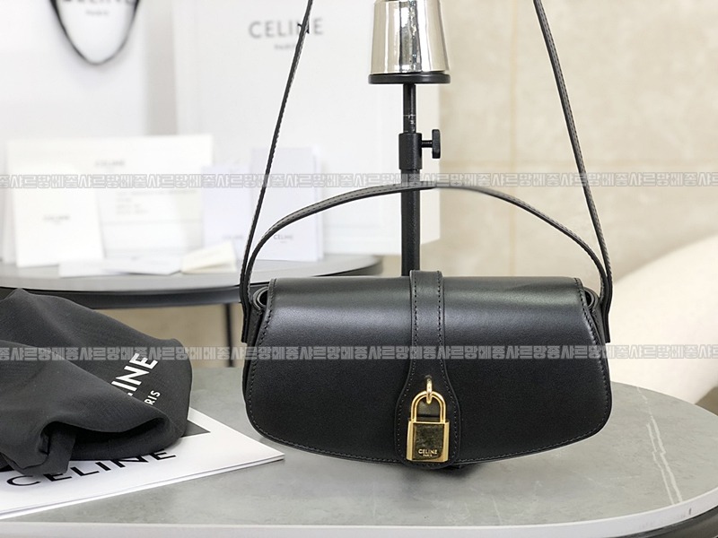 셀린느타부클러치백 20260304-180155-002루.jpg