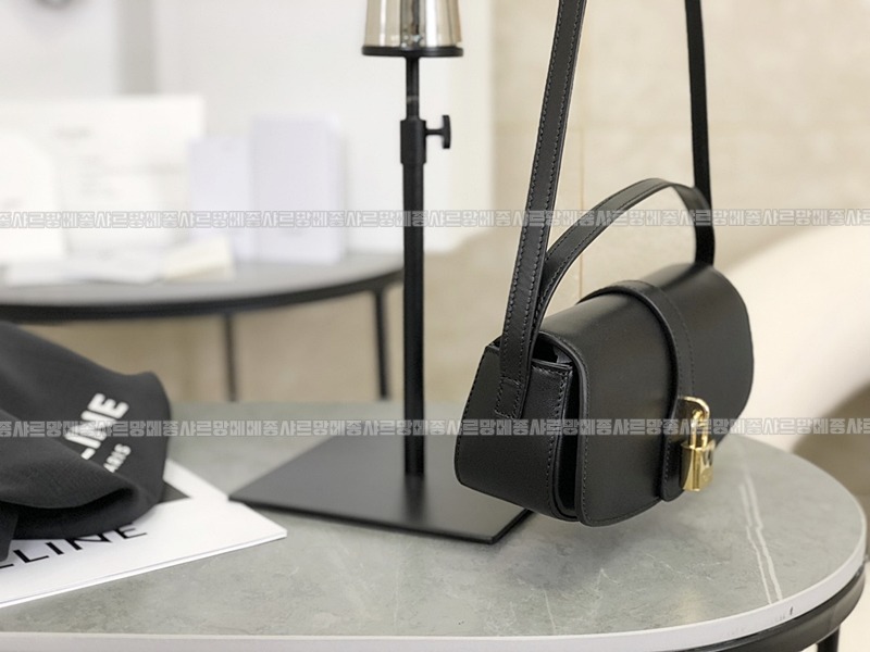 셀린느타부클러치백 20260304-180155-003루.jpg