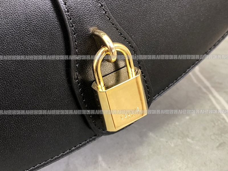 셀린느타부클러치백 20260304-180155-005루.jpg