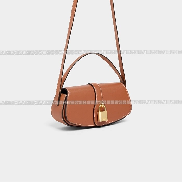 셀린느타부클러치백 20260304-180439-002루.jpg