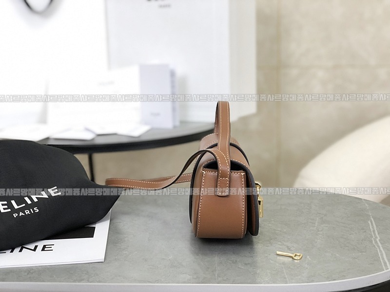 셀린느타부클러치백 20260304-180439-007루.jpg