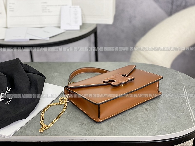 셀린느트리오페WOC 20260304-182958-004루.jpg