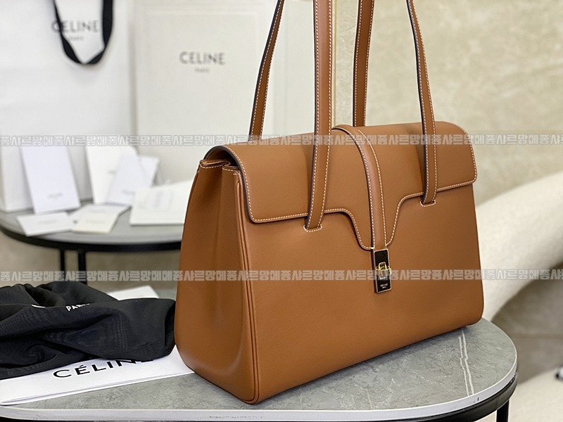 셀린느미디움소프트16  20260305-104518-002루.jpg