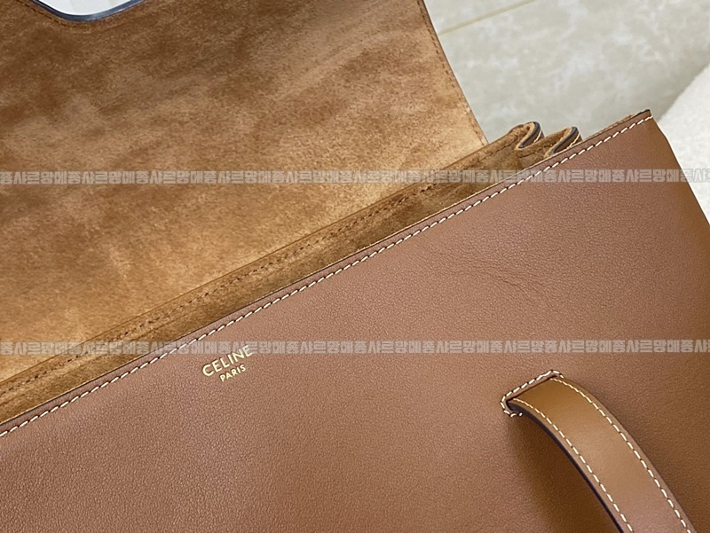 셀린느미디움소프트16  20260305-104519-011루.jpg