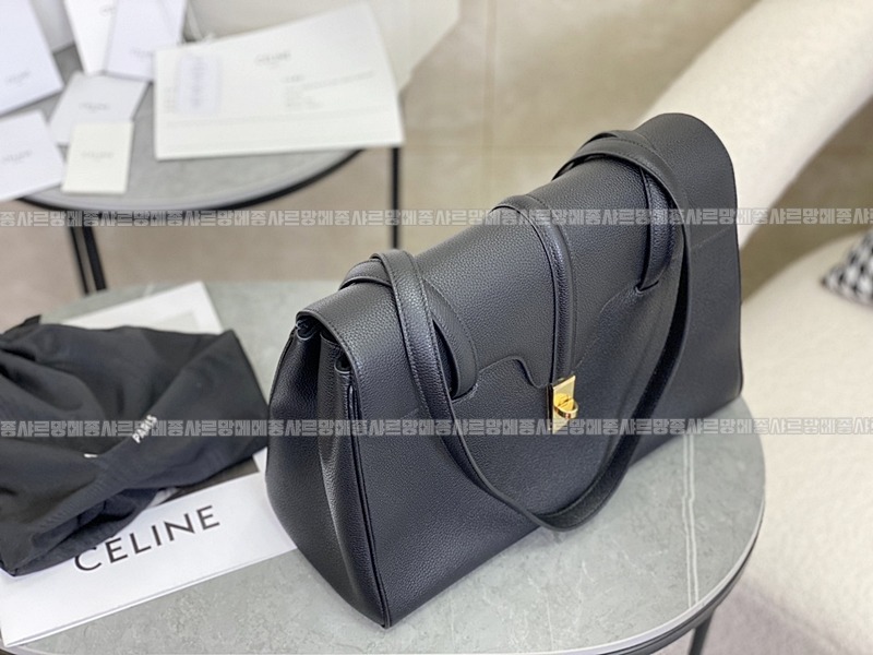 셀린느미디움소프트16  20260305-104903-008루.jpg