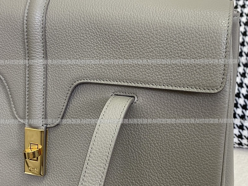 셀린느미디움소프트16  20260305-105846-012루.jpg