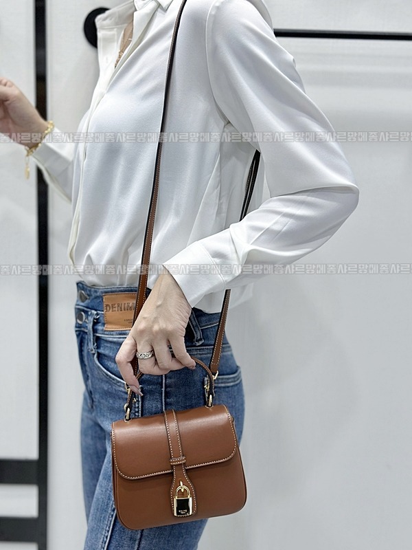 셀린느미니타부  20260305-111427-016루.jpg