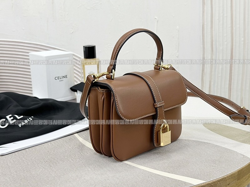 셀린느미니타부  20260305-111426-002루.jpg