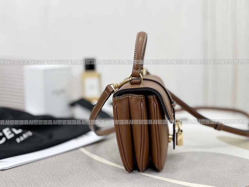 셀린느미니타부  20260305-111426-004루.jpg