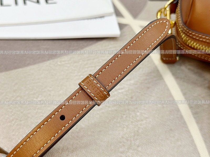 셀린느퀴르트리옹프스몰보스턴백  20260305-112157-015루.jpg