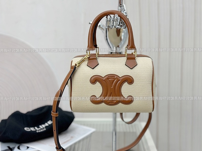 셀린느퀴르트리옹프스몰보스턴백  20260305-112505-001루.jpg