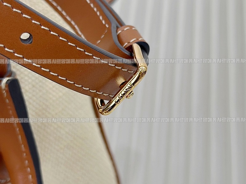 셀린느퀴르트리옹프스몰보스턴백  20260305-112506-012루.jpg