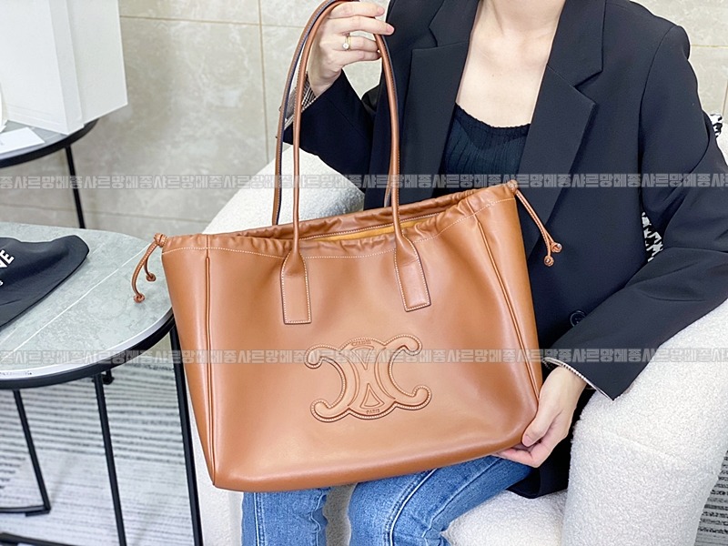 셀린느카바스트리옹프라지  20260305-114601-017루.jpg