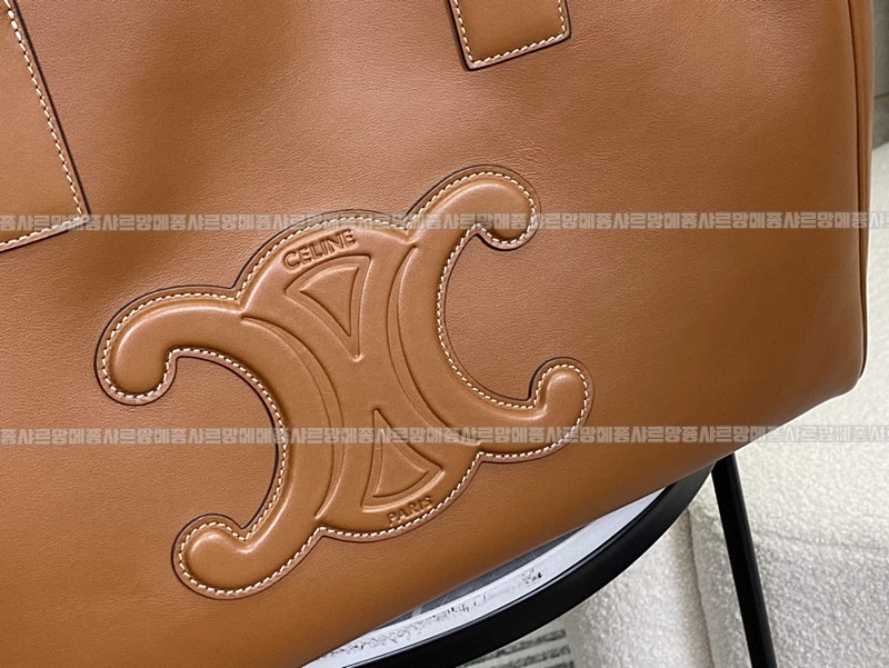 셀린느카바스트리옹프라지  20260305-114559-005루.jpg