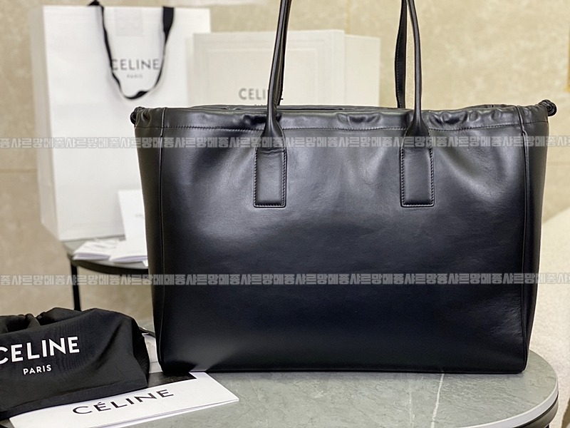 셀린느카바스트리옹프라지  20260305-114922-004루.jpg