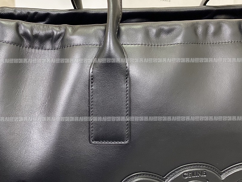 셀린느카바스트리옹프라지  20260305-114922-010루.jpg