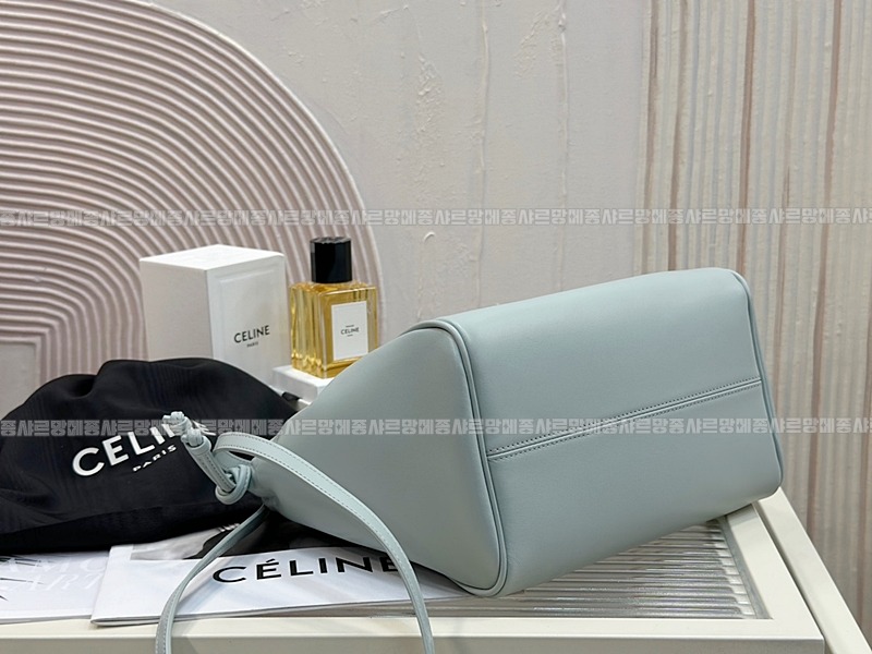 셀린느카바스트리옹프스몰  20260305-125930-015루.jpg