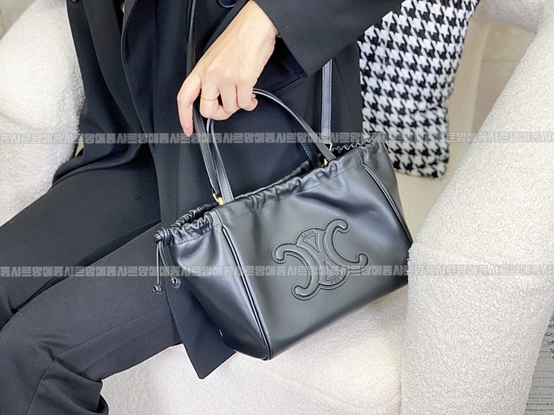 셀린느카바스트리옹프스몰  20260305-131638-014루.jpg