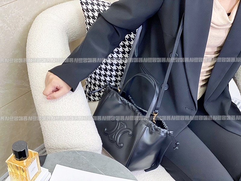 셀린느카바스트리옹프스몰  20260305-131638-018루.jpg