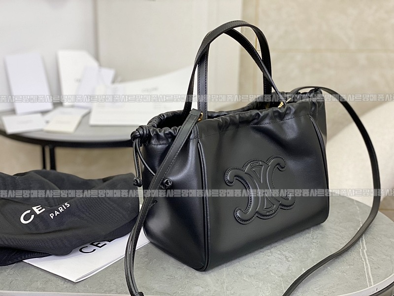 셀린느카바스트리옹프스몰  20260305-131636-002루.jpg