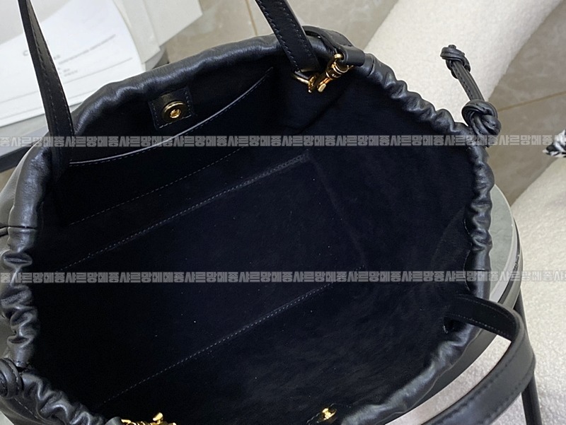 셀린느카바스트리옹프스몰  20260305-131637-006루.jpg