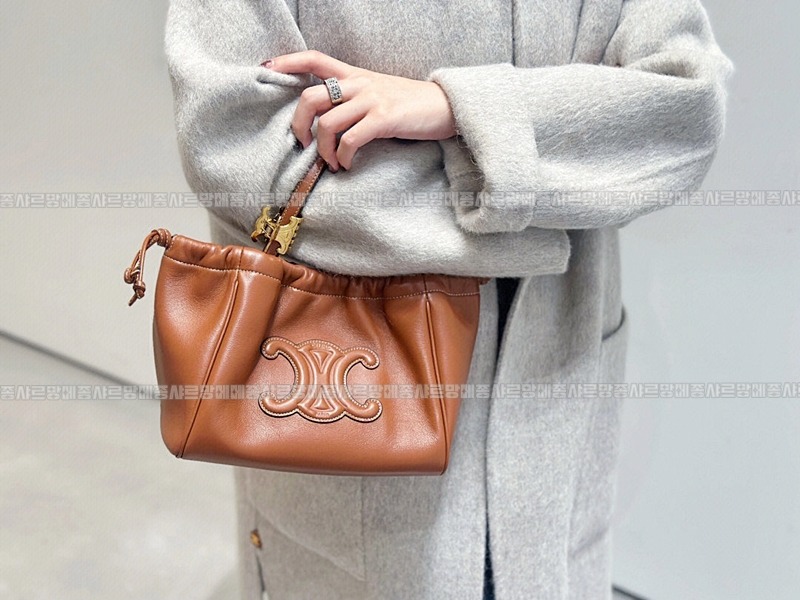 셀린느카바스트리옹프스몰  20260305-132713-018루.jpg