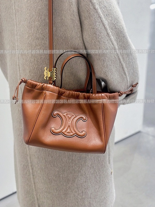 셀린느카바스트리옹프스몰  20260305-132713-019루.jpg