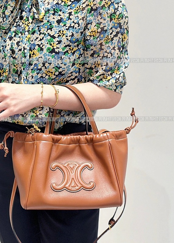 셀린느카바스트리옹프스몰  20260305-132713-020루.jpg