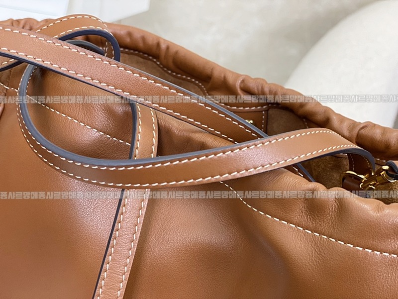 셀린느카바스트리옹프스몰  20260305-132712-015루.jpg