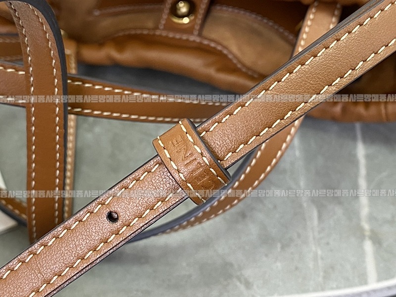 셀린느카바스트리옹프스몰  20260305-132712-014루.jpg