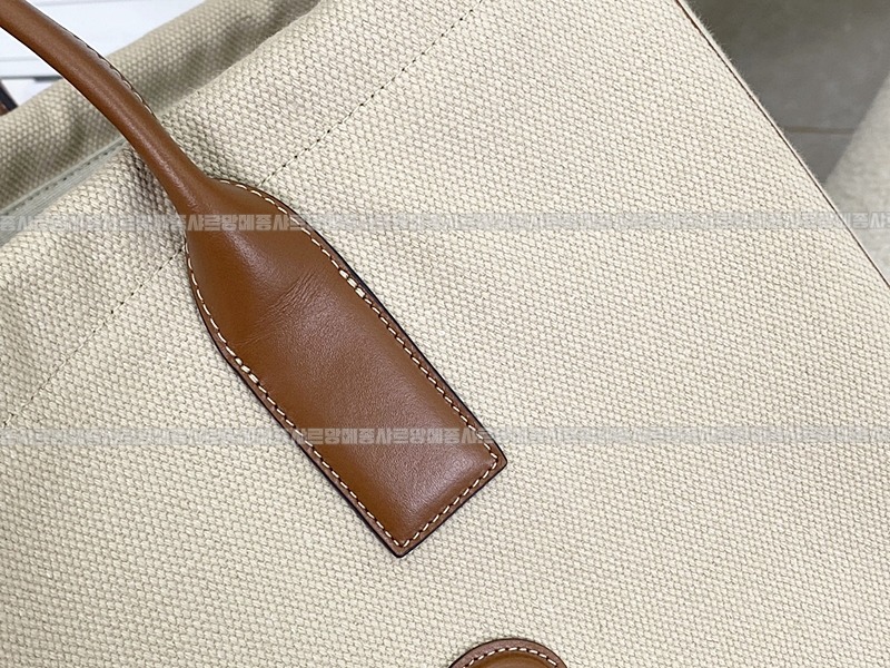 셀린느카바스트리옹프라지  20260305-134306-011루.jpg