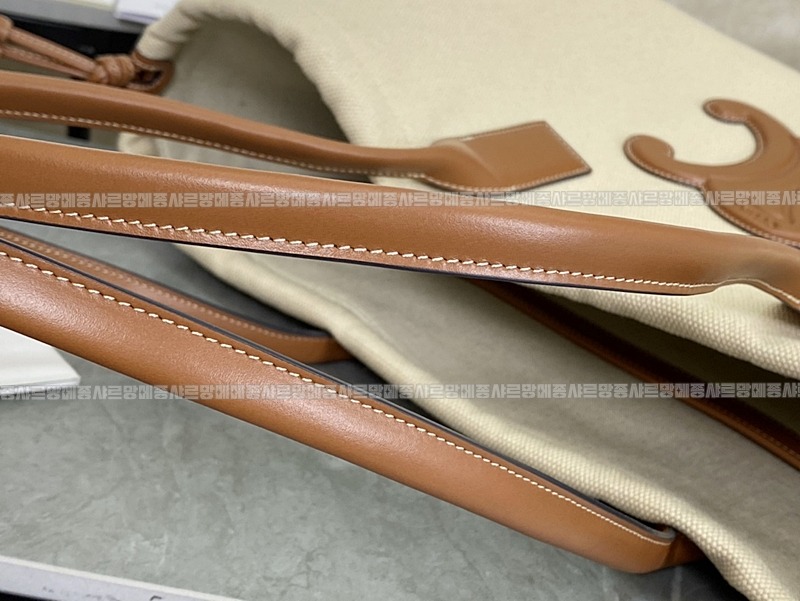 셀린느카바스트리옹프라지  20260305-134306-013루.jpg