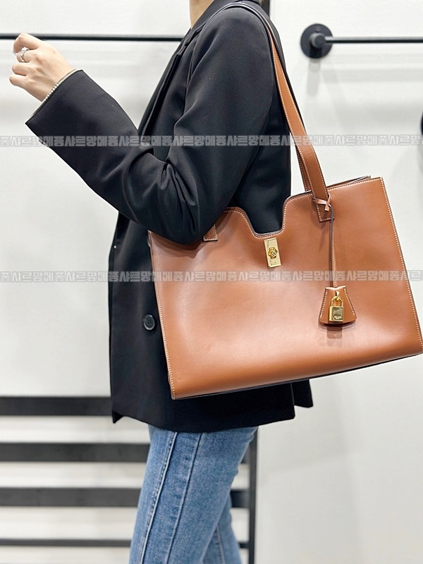 셀린느카바스16  20260305-135853-016루.jpg