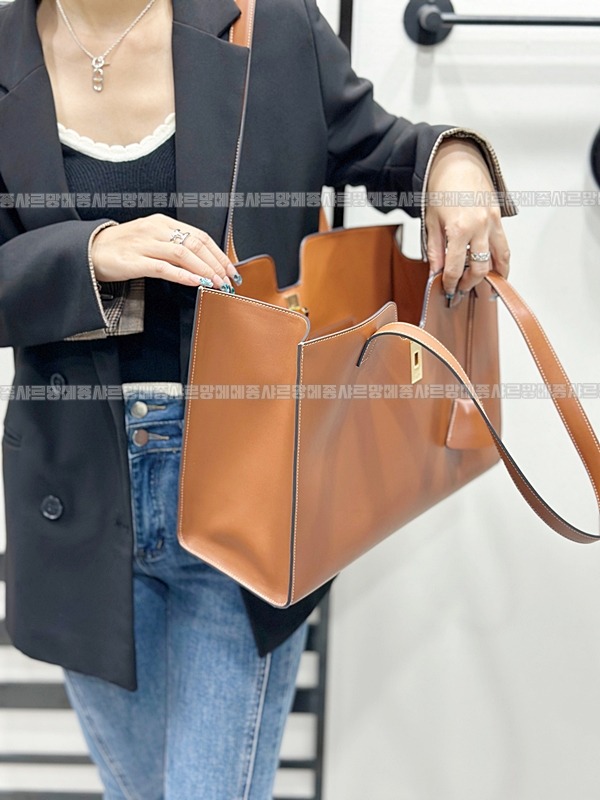 셀린느카바스16  20260305-135854-020루.jpg