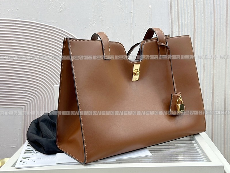 셀린느카바스16  20260305-135851-002루.jpg