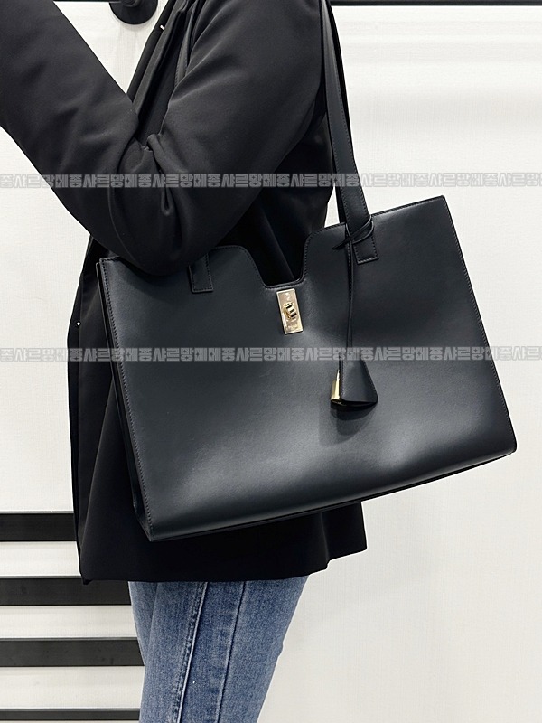 셀린느카바스16  20260305-140153-014루.jpg