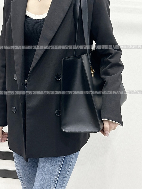 셀린느카바스16  20260305-140153-015루.jpg