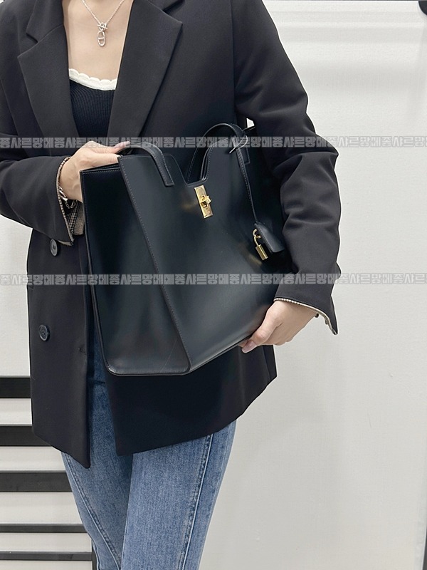 셀린느카바스16  20260305-140154-018루.jpg