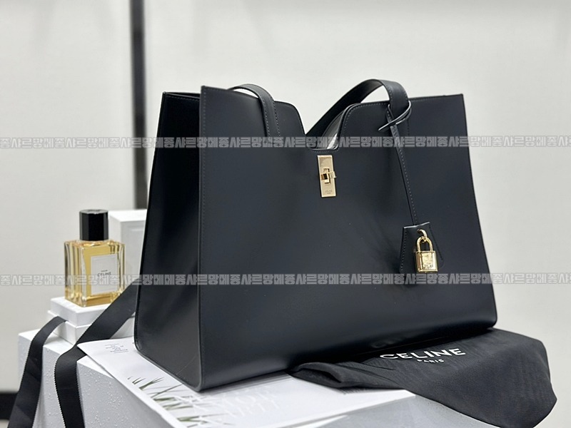 셀린느카바스16  20260305-140152-002루.jpg