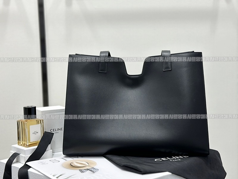 셀린느카바스16  20260305-140152-004루.jpg