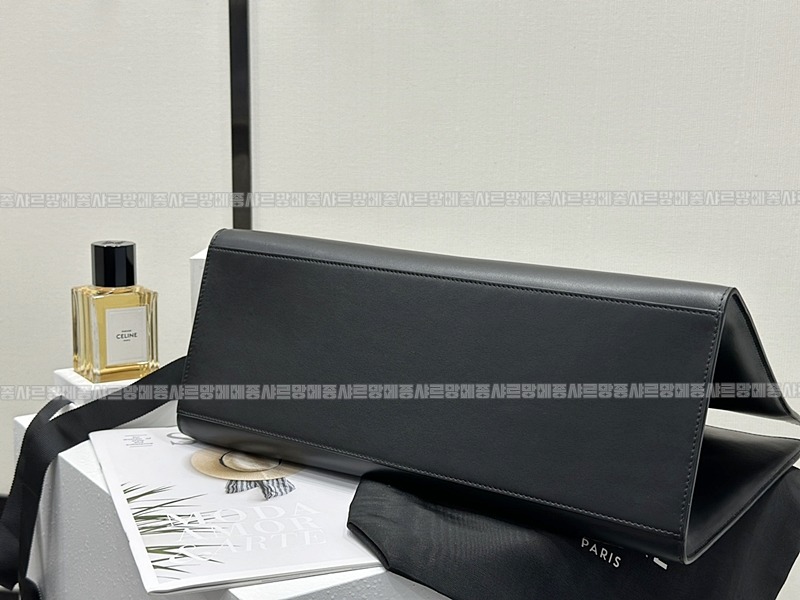 셀린느카바스16  20260305-140152-006루.jpg