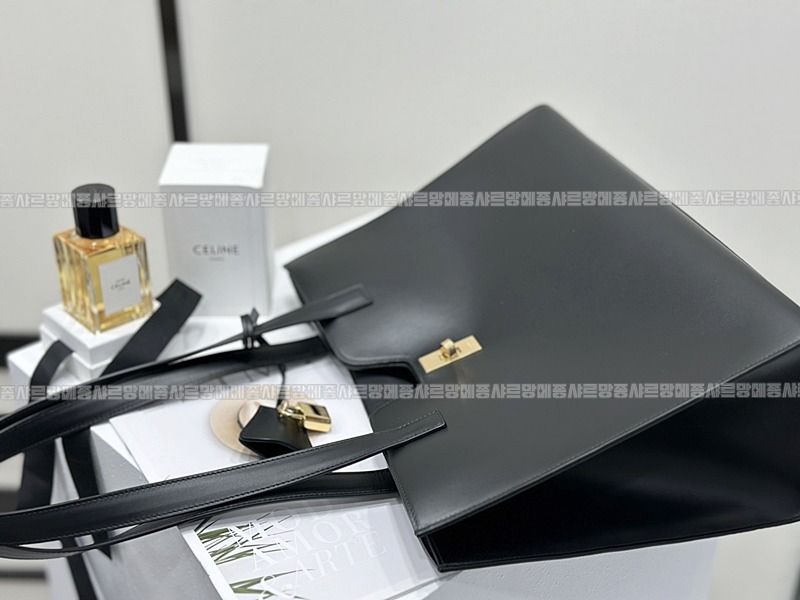 셀린느카바스16  20260305-140152-007루.jpg