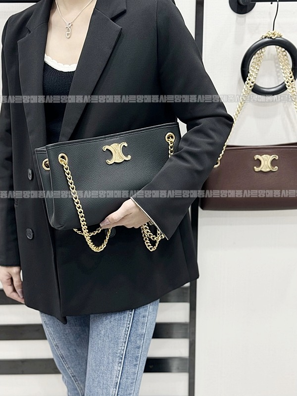 셀린느미디움뉴스페이퍼백  20260305-140920-021루.jpg