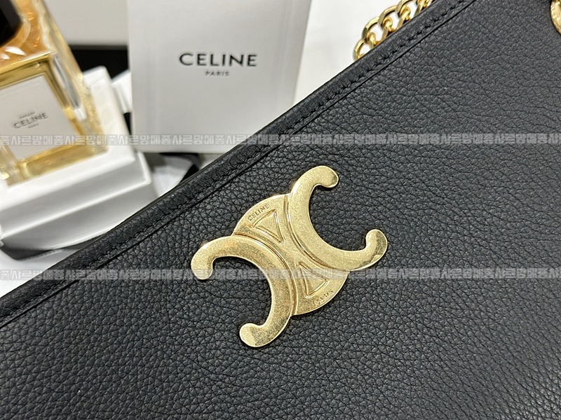 셀린느미디움뉴스페이퍼백  20260305-140919-010루.jpg