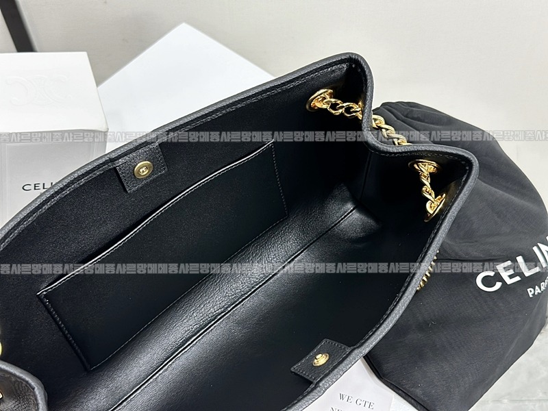 셀린느미디움뉴스페이퍼백  20260305-140919-015루.jpg