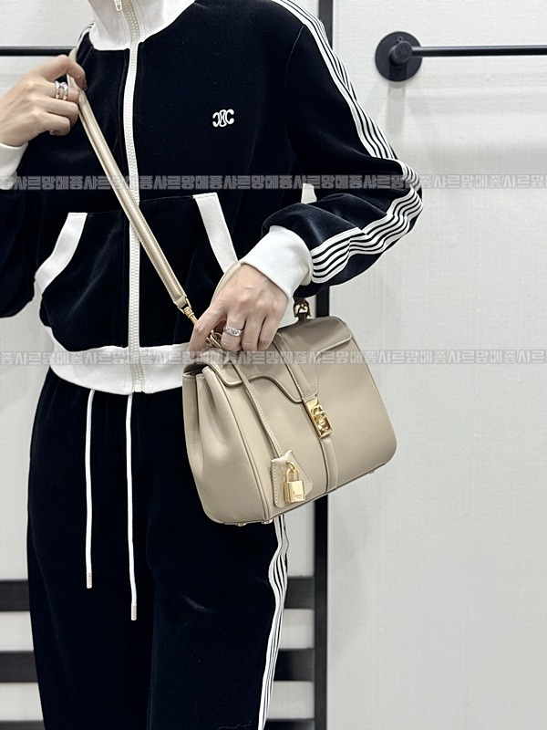 셀린느스몰16백  20260305-142225-018루.jpg