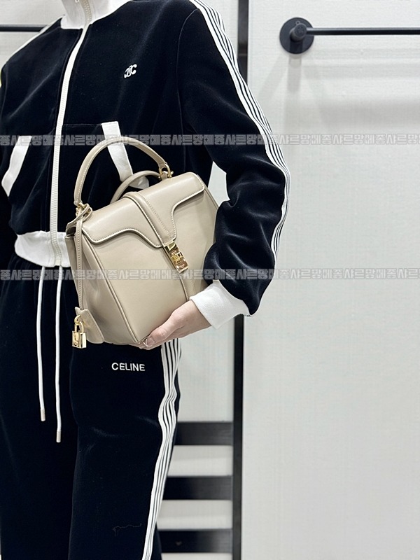 셀린느스몰16백  20260305-142225-020루.jpg