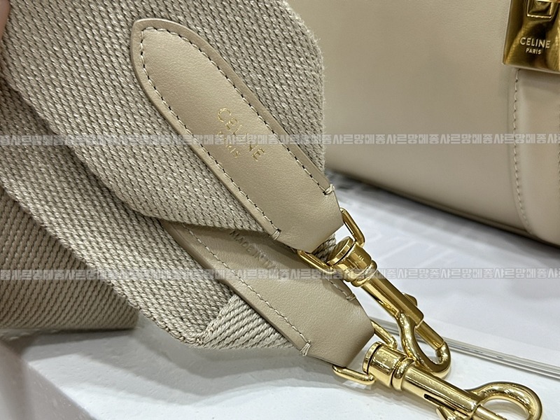 셀린느스몰16백  20260305-142224-015루.jpg