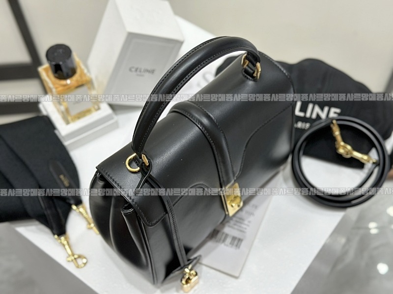 셀린느스몰16백  20260305-142752-008루.jpg