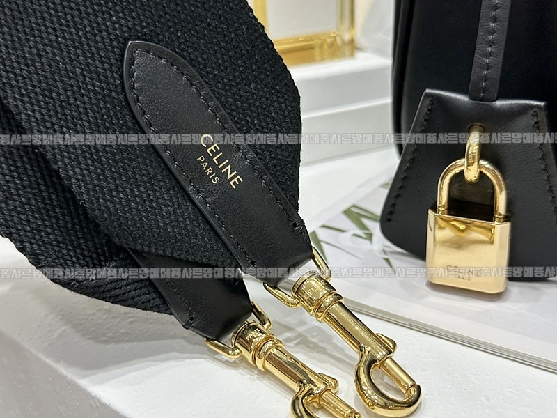 셀린느스몰16백  20260305-142753-013루.jpg